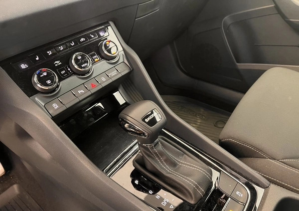 Skoda Karoq cena 145900 przebieg: 9700, rok produkcji 2023 z Kietrz małe 211